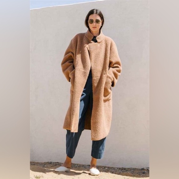 A Piece Apart Walk Coat Cloud Camel Faux Fur Lined NWT Size XL $550 - Picture 1 of 8